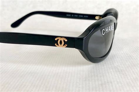 Chanel vintage sunglasses shop